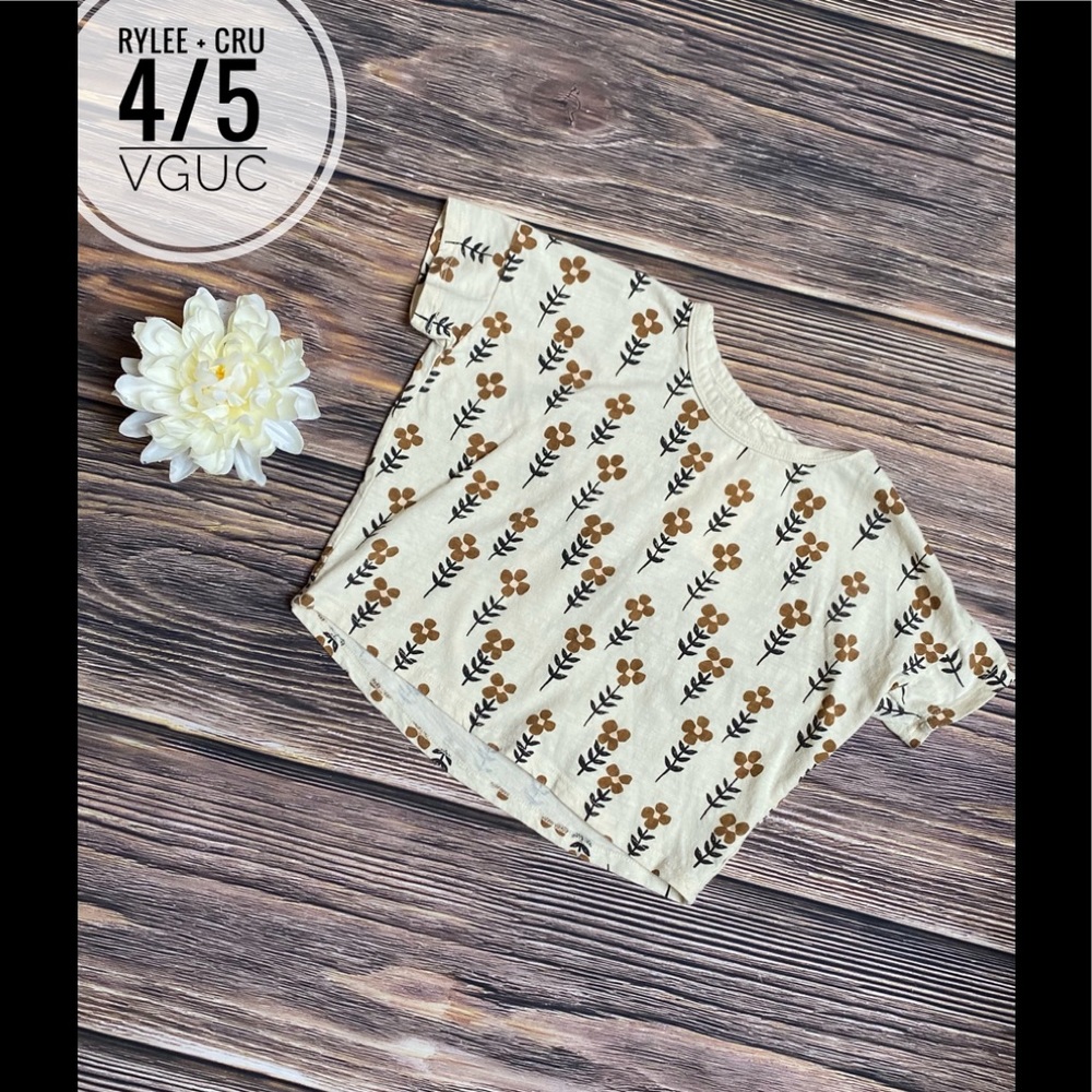 Rylee + Cru flower boxy tee